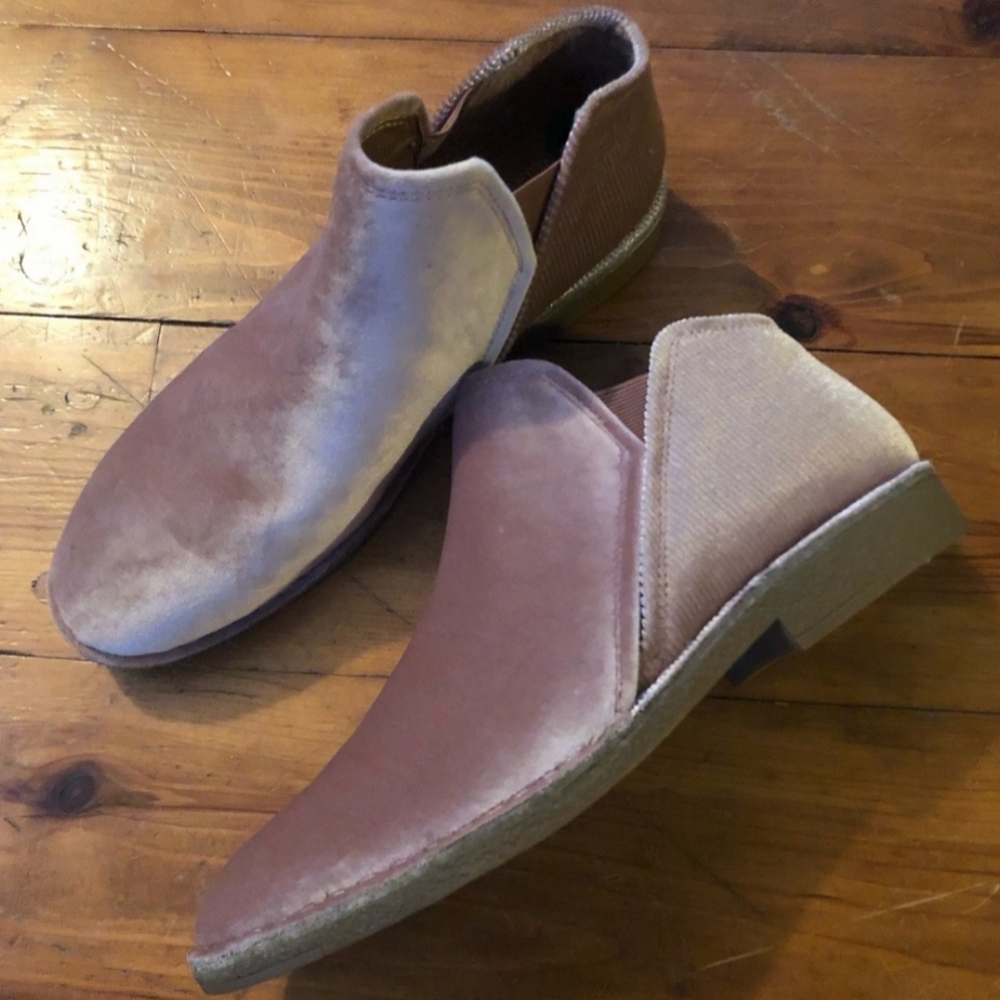 Skechers Velvet Booties